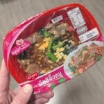 Tepthai Concentrated Herbal Toothpaste Review: The Best in Thailand? A packaged tray of Ezygo Stir-Fried Soy Sauce Noodles with Pork from 7-Eleven Thailand.